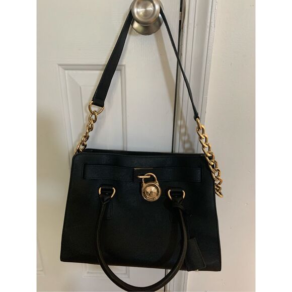 Michael Kors Hamilton East Vest Black Leather Bag - Picture 3 of 5
